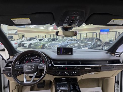 Used 2017 Audi Q7 3.0T Premium AWD/4WD image 28