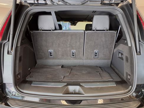 Certified 2024 Cadillac Escalade Sport AWD/4WD image 18