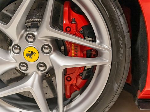 Used 2020 Ferrari F8 Tributo image 16