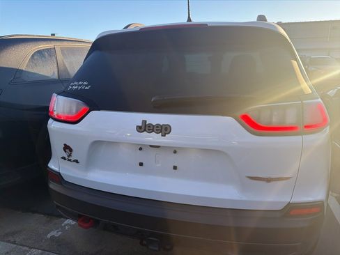 Used 2022 Jeep Cherokee Trailhawk w/ Technology Group B image 7