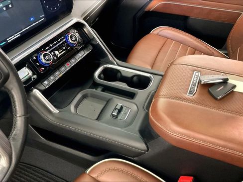 Used 2022 Nissan Pathfinder SL image 19