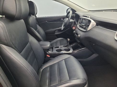 Used 2016 Kia Sorento EX image 21