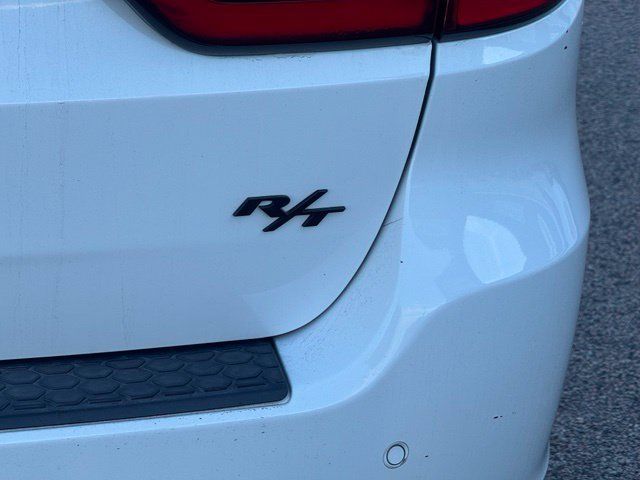 Used 2018 Dodge Durango R/T w/ Technology Group AWD/4WD image 9
