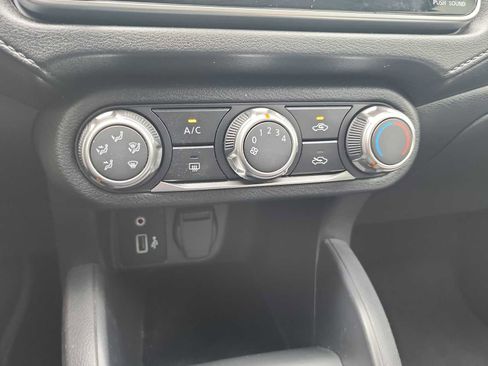 Used 2023 Nissan Versa S image 19