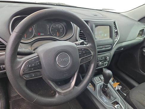 Used 2020 Jeep Cherokee Latitude image 7