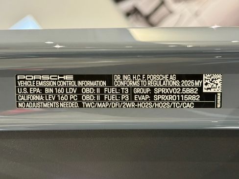 Used 2025 Porsche 718 Cayman S image 77