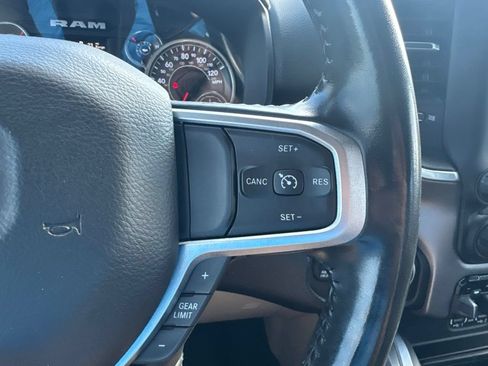 Used 2020 RAM 1500 Big Horn AWD/4WD image 18