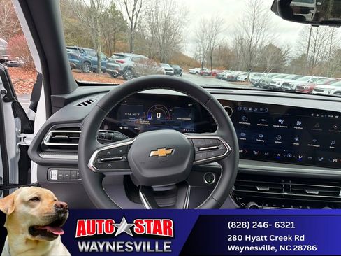 New 2026 Chevrolet Traverse LT w/ Driver Confidence Package image 13