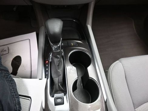 Used 2025 Chevrolet Malibu LT FWD image 11
