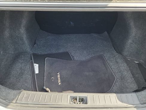 Used 2023 Nissan Versa S FWD image 41