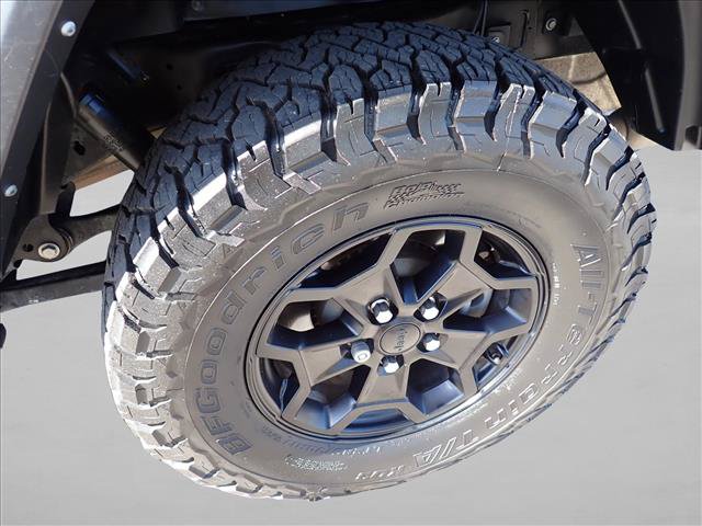 Used 2022 Jeep Gladiator Sport AWD/4WD image 7