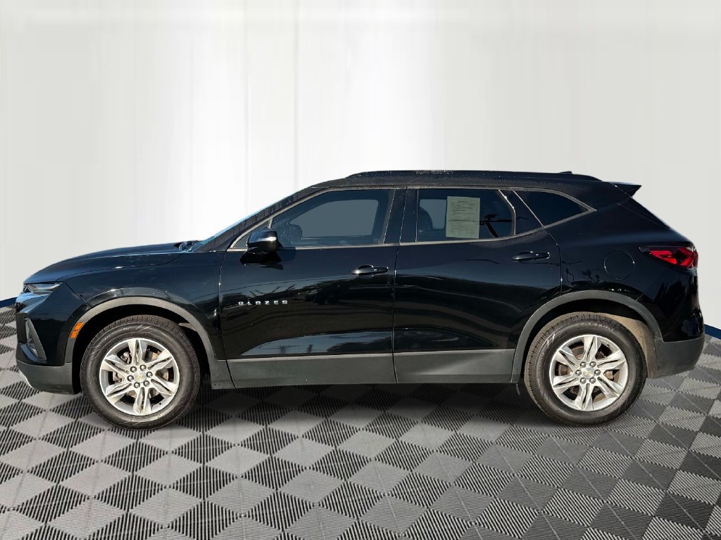 Used 2020 Chevrolet Blazer LT AWD/4WD image 2