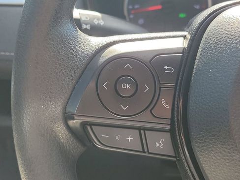 Used 2021 Toyota RAV4 LE image 26