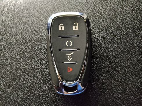 Used 2020 Chevrolet Equinox LT FWD image 32