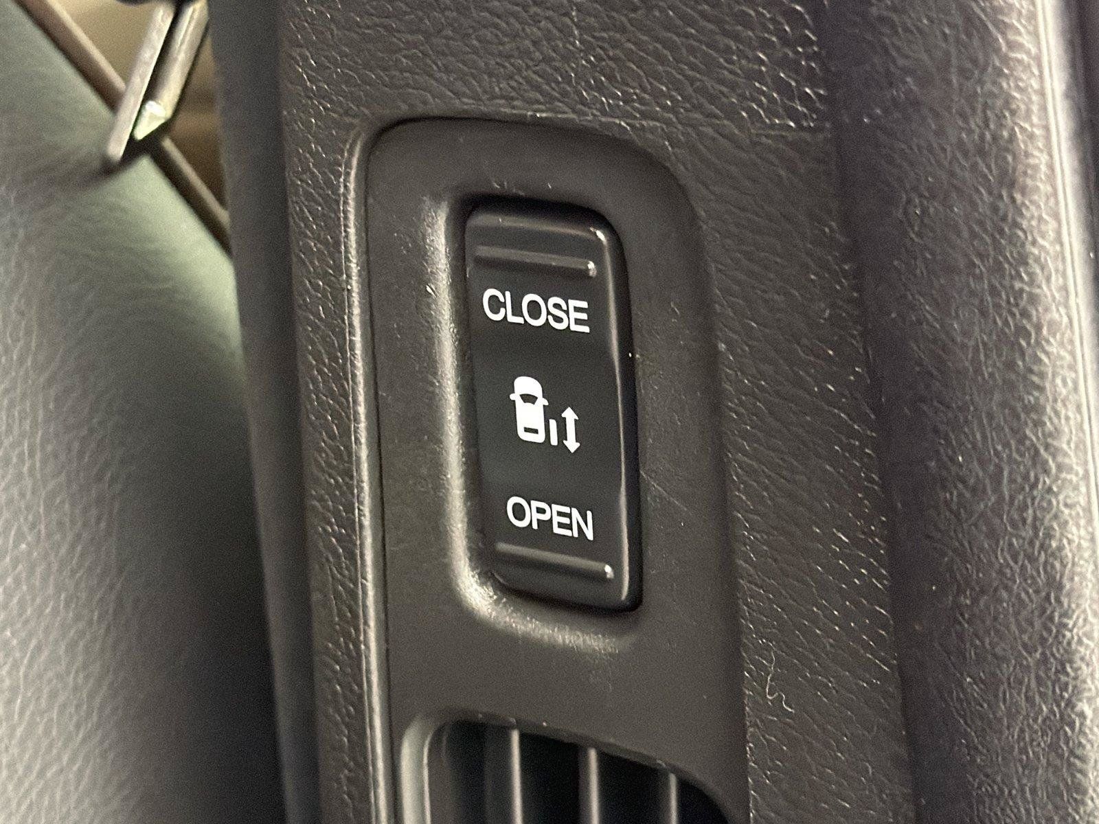 Used 2025 Honda Odyssey Elite image 20