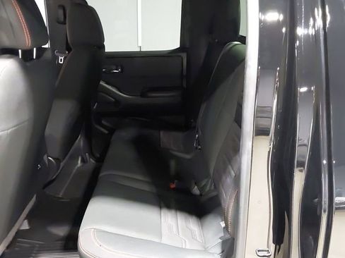 Used 2024 Nissan Frontier PRO-4X w/ Technology Package AWD/4WD image 20