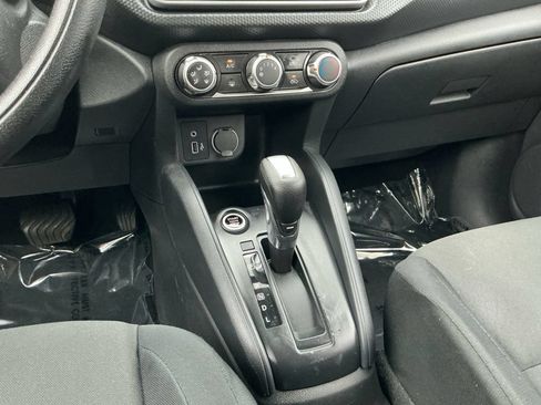 Used 2024 Nissan Kicks S FWD image 12
