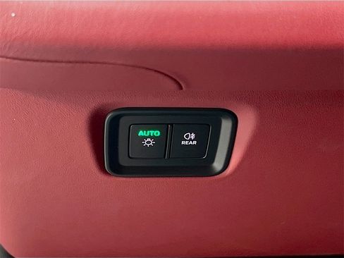 New 2026 Porsche Cayenne S image 11