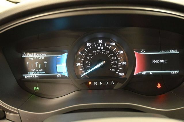 Used 2018 Ford Fusion SE w/ Equipment Group 201A FWD image 9
