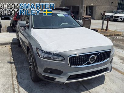 New 2026 Volvo V90 B6 Cross Country Ultra w/ Climate Package