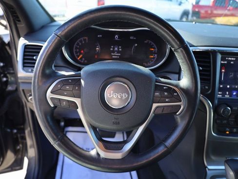Used 2018 Jeep Grand Cherokee Altitude image 13
