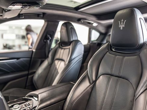 Used 2019 Maserati Levante S GranSport AWD/4WD image 19