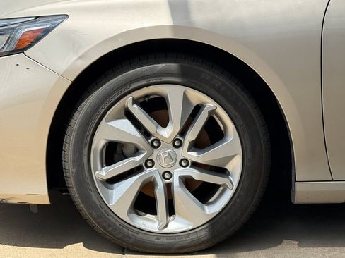 Used 2020 Honda Accord LX image 4