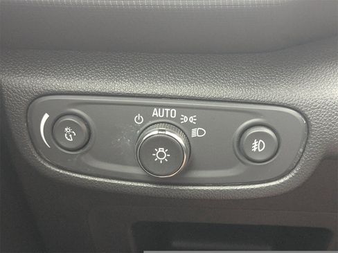 Used 2021 Chevrolet TrailBlazer LT w/ Convenience Package image 25