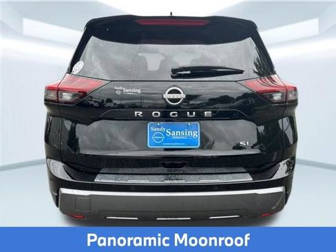 Used 2024 Nissan Rogue SL w/ SL Premium Package FWD image 8
