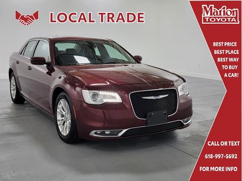 Used 2017 Chrysler 300 Limited w/ Value Package RWD image 1