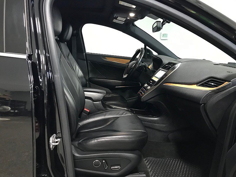 Used 2016 Lincoln MKC Select w/ Select Plus Package AWD/4WD image 13