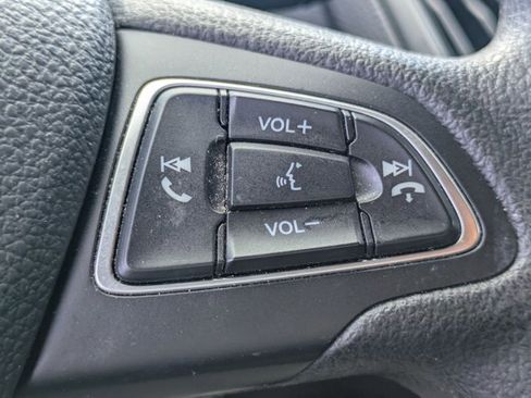 Used 2018 Ford Focus SE image 13