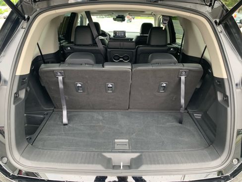 Used 2024 Honda Pilot Elite image 6