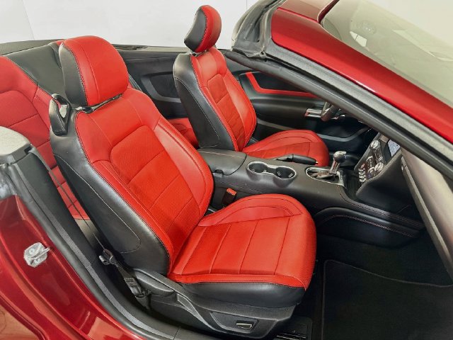 Used 2019 Ford Mustang GT Premium w/ Equipment Group 401A RWD image 27