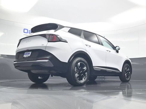 New 2026 Kia Sportage LX w/ LX Convenience Package AWD/4WD image 43
