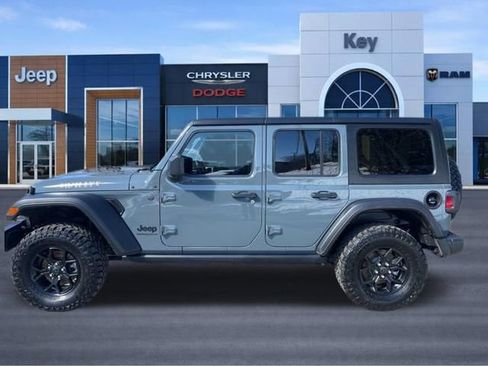 Used 2024 Jeep Wrangler Unlimited Sport AWD/4WD image 11