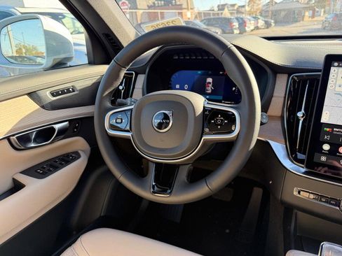 New 2026 Volvo XC90 B6 Plus w/ Protection Package image 7