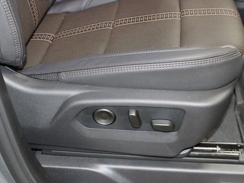 New 2026 Chevrolet Silverado 1500 High Country AWD/4WD image 35