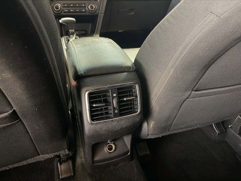 Used 2021 Kia Sportage LX AWD/4WD image 13