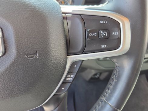 Used 2020 RAM 1500 Big Horn AWD/4WD image 24