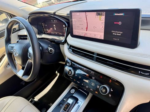 Used 2023 INFINITI QX60 Luxe w/ Performance Audio Package FWD image 29