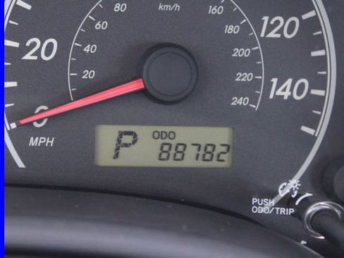 Used 2011 Toyota Corolla LE image 28