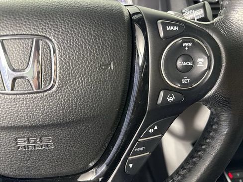 Used 2016 Honda Pilot Touring image 13