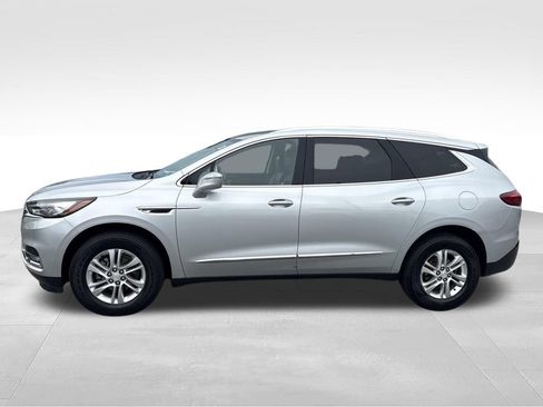 Used 2019 Buick Enclave Essence FWD image 2