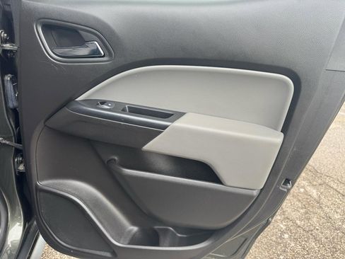 Used 2018 Chevrolet Colorado LT w/ LT Convenience Package image 24