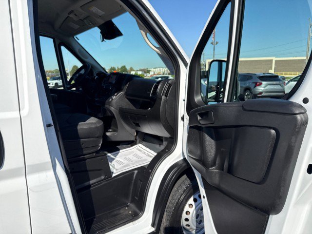 Used 2025 RAM ProMaster 2500 w/ U-Haul Equipment Group FWD image 26