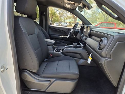 Used 2026 Chevrolet Colorado W/T w/ WT Custom Package image 23