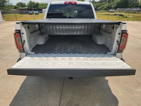 Used 2018 GMC Sierra 1500 SLT w/ Texas SLT Premium Package RWD image 31