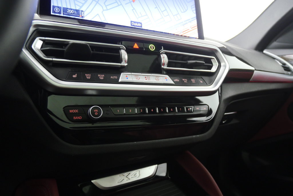 Certified 2025 BMW X4 xDrive30i AWD/4WD image 27