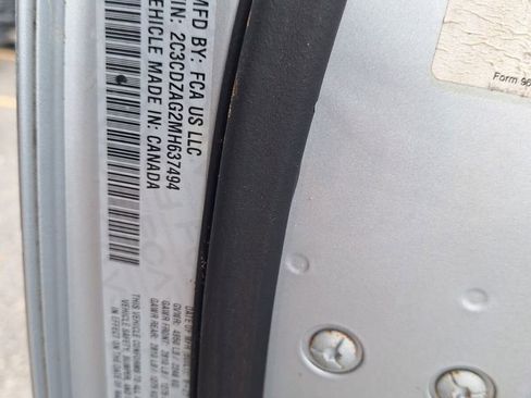 Used 2021 Dodge Challenger SXT w/ Driver Convenience Group image 28